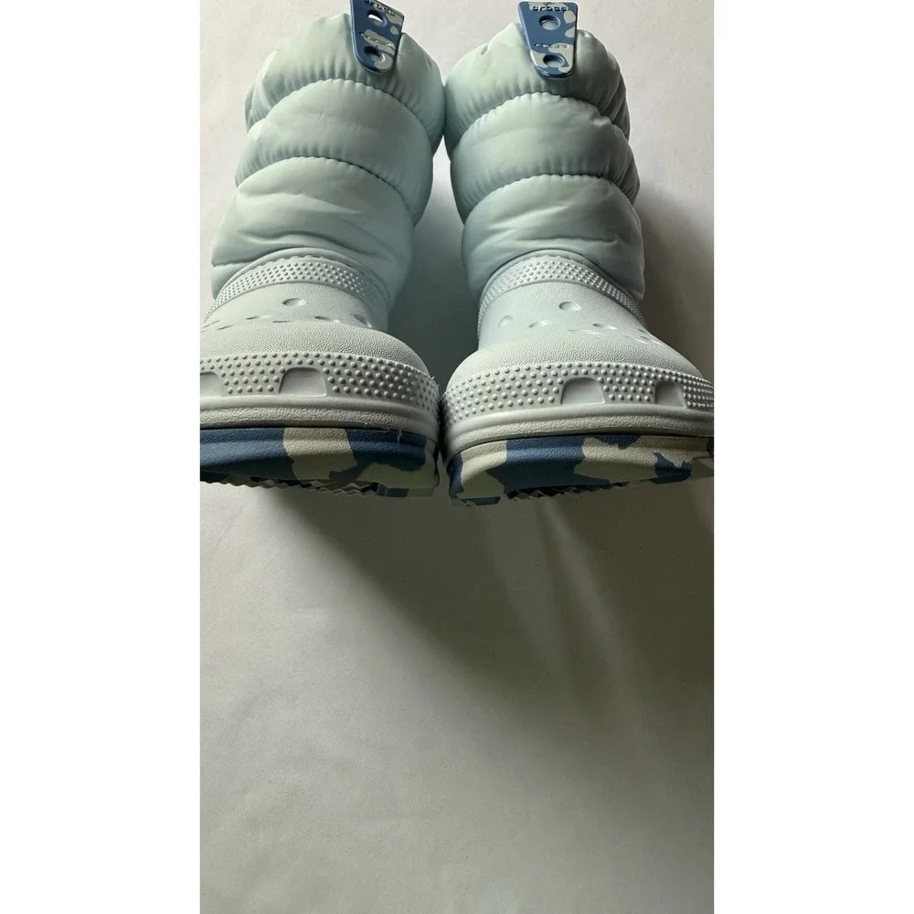 Crocs Lil Girl Snow Boots GUC no Orig. Insoles Comes With New Ones .LT Blue Sz11
